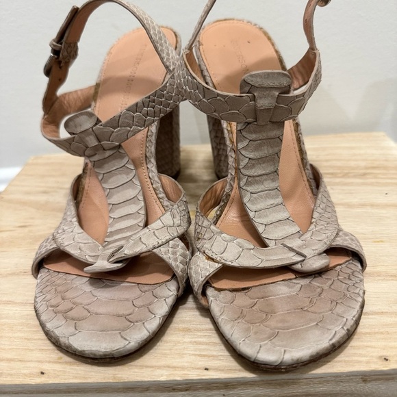 Sigerson Morrison Calee Dune Taupe Snake Print Block Heel Sandals 7.5 - Picture 3 of 8